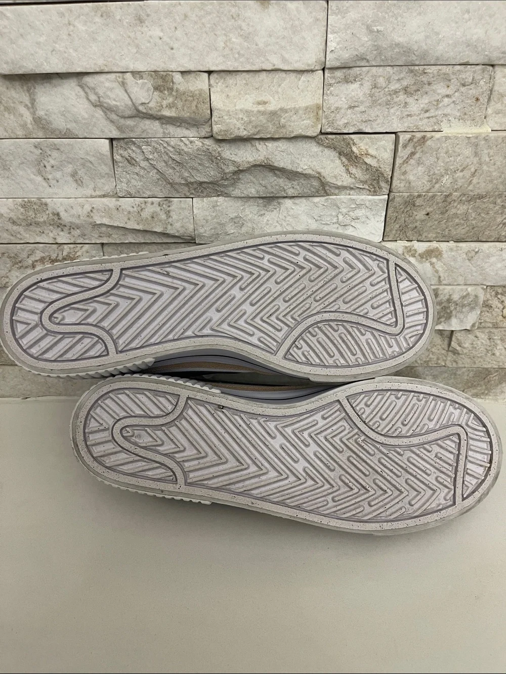 Nike $95 Leather Court Legacy Lift Platform Shoes Size 9